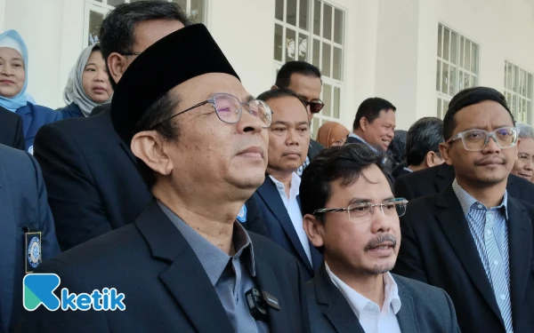 Thumbnail Berita - Unair Pastikan Beri Pendampingan Hukum Mahasiswanya yang Ditahan