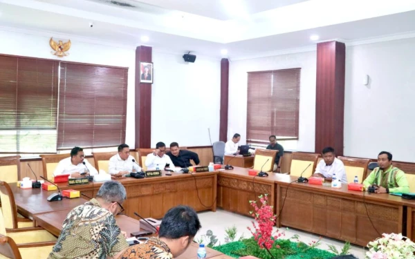 Thumbnail Berita - Polemik Penutupan Pelabuhan Pandan Bahari, Komisi I DPRD Batam Cari Solusi Lewat RDPU