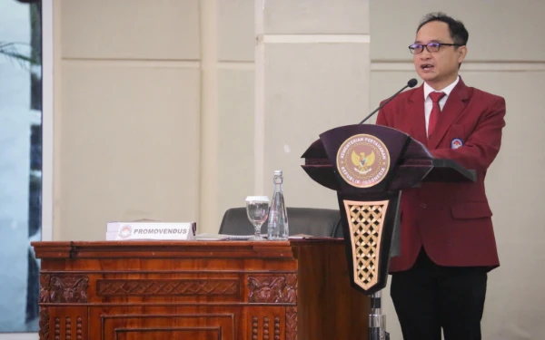 Thumbnail Berita - Sekjen PKB Hasanuddin Wahid Raih Gelar Doktor di Unhan, Bertabur Tokoh Nasional Hadiri Sidang Terbuka