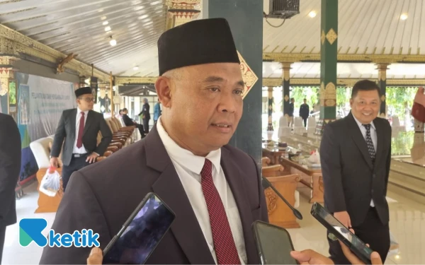 Thumbnail Berita - Bupati Sleman Imbau Warga Cerdas Saring Hoaks dan Konten Negatif di Medsos