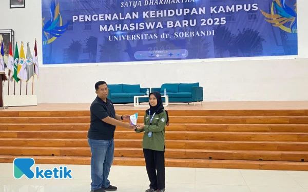 Thumbnail Berita - Lewat Pembinaan Langsung ke Mahasiswa, Cara Polisi di Jember Edukasi Bahaya Narkoba