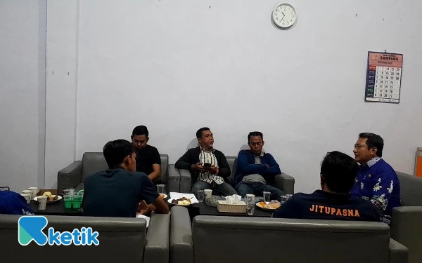 Aktivis AMS Ancam Demo BPBD Sampang, Audiensi Proyek Jembatan Rp2,1 Miliar Buntu