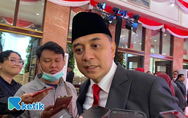 Hantam Budaya Flexing, Eri Cahyadi: APBD Surabaya Hanya untuk Rakyat Miskin, Bukan Liburan ke Luar Negeri!