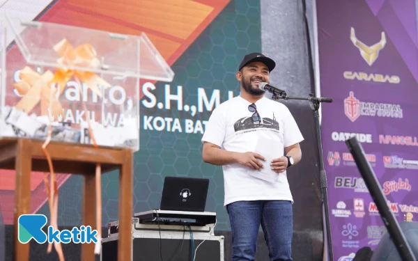 Thumbnail Berita - Wakil Wali Kota Heli Suyanto Ajak Umat Katolik Perkuat Persaudaraan