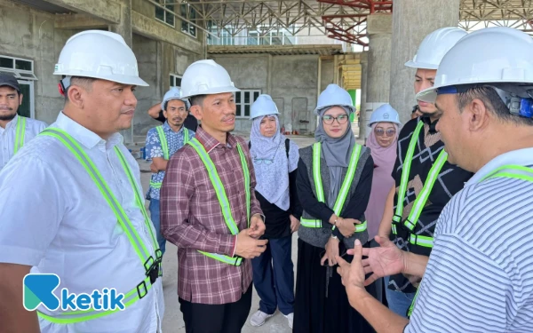 Bupati Aceh Barat Dampingi Komisi V DPRA RS Regional Meulaboh