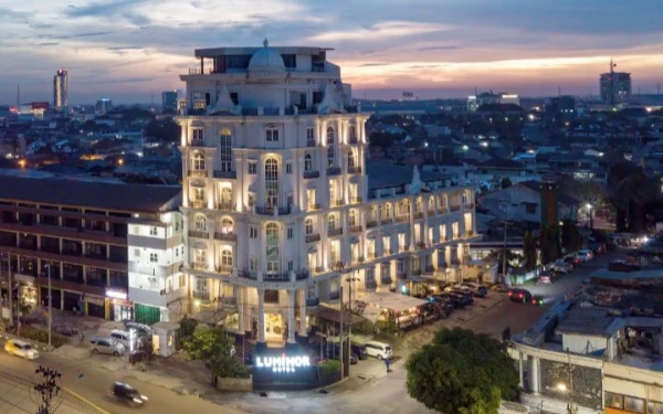 Thumbnail Berita - Davinci Sky Lounge Luminor Hotel Palembang Siap Menghibur dengan Konsep Beer House