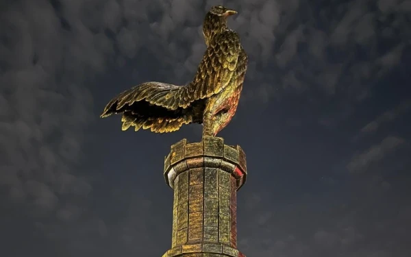 Ayam Jago, Monumen Baru di Surabaya Barat Jadi Tempat Wisata Baru Buat Warga