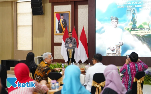 Thumbnail Berita - Buka Rakor Pelayanan Publik, Wali Kota Batu Tekankan Pentingnya Transparansi di Era Digital