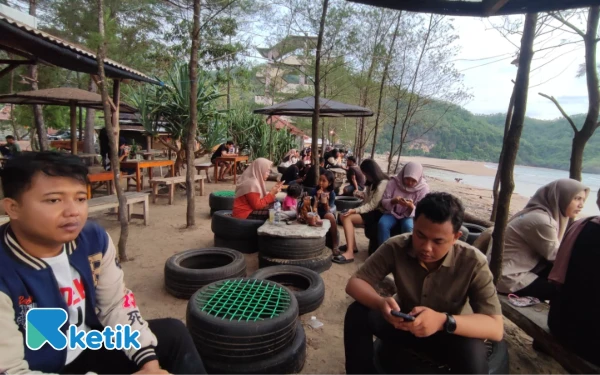 Thumbnail Berita - Bebas Tiket Masuk, Kunjungan ke Pancer Door Melejit, Tapi PAD Masih Seret