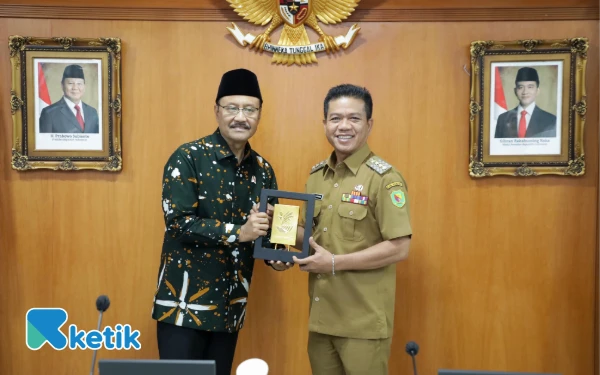 Thumbnail Berita - Kemensos Siap Gelontorkan Rp200 Miliar untuk Pembangunan Gedung Permanen Sekolah Rakyat di Kabupaten Bandung