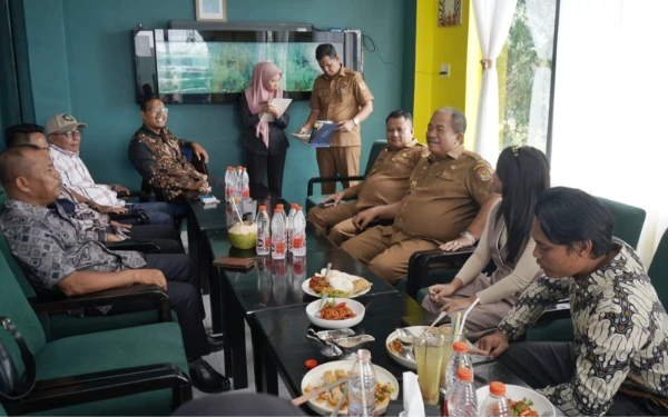 Bupati Taufik Zainal Abidin Sambut Kepulangan Peserta Academy Dangdut 7 Asal Asahan