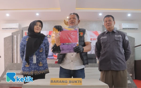 Thumbnail Berita - Bejat! Seorang Ayah di Comal Pemalang Tega Setubuhi Anak Kandung hingga Hamil