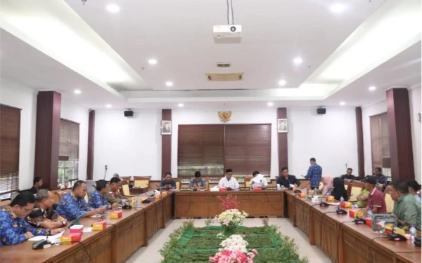 Thumbnail Berita - Warga Sagulung Batam Kesulitan Urus UWTO Lahan Kavling, Komisi I DPRD Batam Gelar RDPU