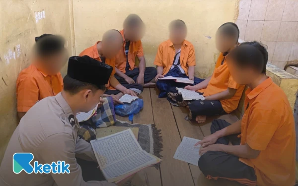 Thumbnail Berita - Polres Abdya Bina Rohani, Tahanan Diajarkan Mengaji dan Perbaiki Akhlak