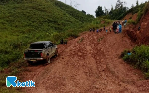 Warga Minta Pemkab Tambrauw Perhatikan Akses Jalan di Distrik Kebar Selatan
