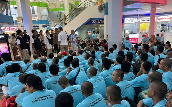 Thumbnail Berita - 67 Ribu Pekerja Migran Ilegal Indonesia Tertangkap di Luar Negeri, Kemlu Ingatkan Prosedur Resmi