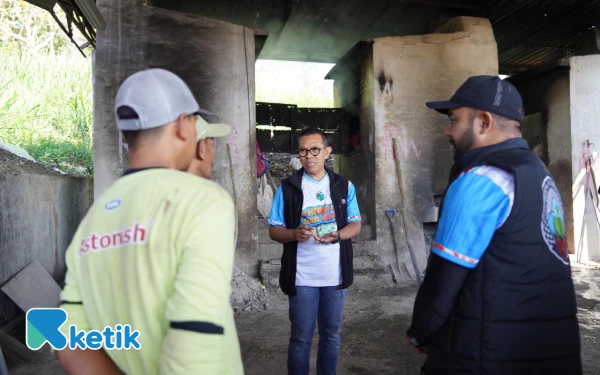 Thumbnail Berita - Wali Kota Sebut TPS3R Santrean Kota Batu Bisa Jadi Percontohan Desa Lain  ‎