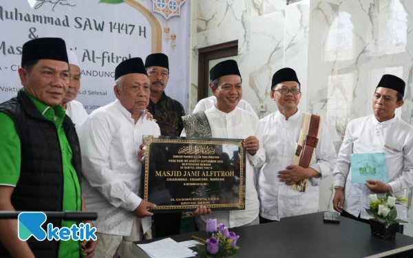 Thumbnail Berita - Bupati Bandung: Masjid Jangan Sekadar Berdiri Megah tapi Tak Bermanfaat