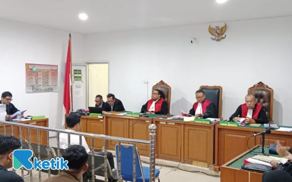 Thumbnail Berita - Dua Pejabat Dispora OKU Selatan Didakwa Korupsi Rp913 Juta, Sidang Perdana Digelar di PN Tipikor Palembang