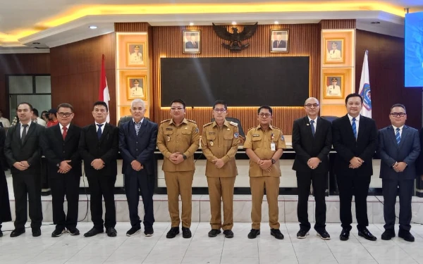 Thumbnail Sejumlah Pejabat Pemkot Bitung Dirotasi, Wali Kota Tekankan Integritas