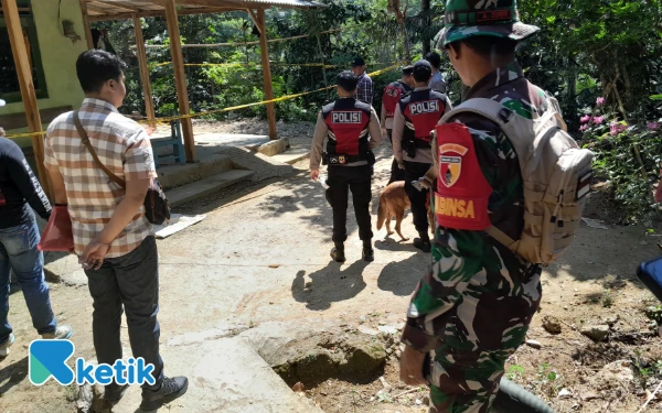 Thumbnail Berita - Tetangga Ungkap Pelaku-Korban Pembacokan di Pacitan: Pisah Ranjang Tiga Tahun