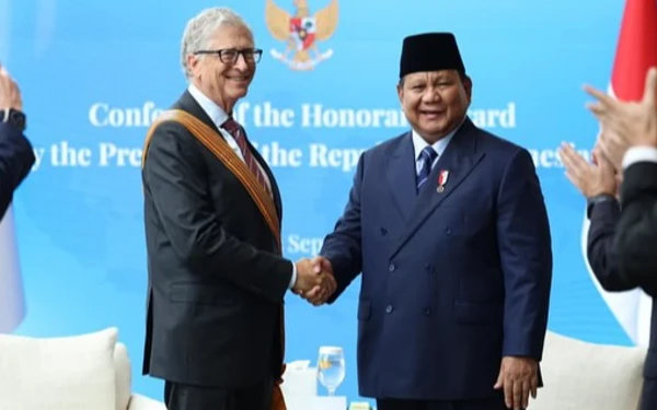 Thumbnail Berita - Bill Gates Terima Bintang Jasa Utama dari Presiden Prabowo atas Dedikasi Kemanusiaan