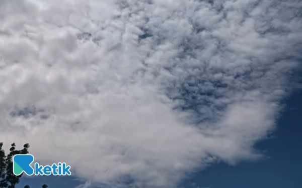 Thumbnail Berita - Prakiraan Cuaca Hari Ini, Surabaya dan Malang Berawan