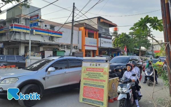 Thumbnail Berita - Pelebaran Jalan di Kawasan Samsat Surabaya Selatan, Pengendara Bisa Gunakan Jalur Alternatif Ini