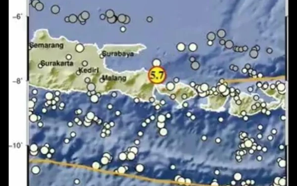 Thumbnail Berita - Gempa 5,7 SR Terasa di Banyuwangi dan Jember, Episentrum di Perairan Bali