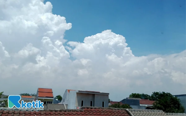 Thumbnail Berita - Cuaca di Surabaya Hari Ini Berawan, Kota Malang Berkabur