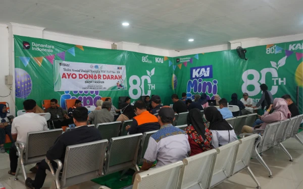 Thumbnail Berita - Rayakan HUT Ke-80 KAI, Daop 7 Madiun Gelar Aksi Sosial Donor Darah