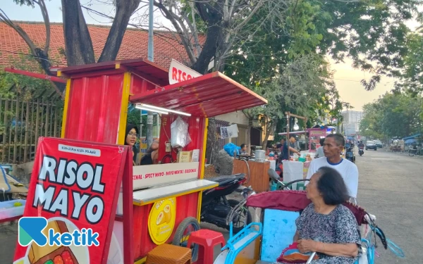 Thumbnail Berita - Rahasia Sukses Niza Pengusaha Muda Risol Mayo Warna-Warni Surabaya: Inovasi dan Konsistensi