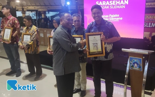 Bayar Pajak Tepat Waktu, Bupati Sleman Beri Apresiasi Wajib Pajak Teladan