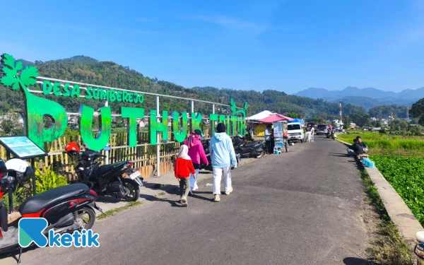 Thumbnail Berita - Spot 'Nyore' di Puthuk Tritih Kota Batu, Area Sawah Estetik dan View Gunung Arjuno Bikin Adem