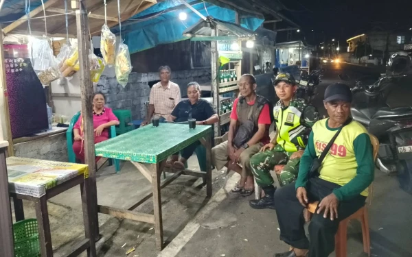 Sinergi TNI Perangkat Kelurahan dan Warga, Hidupkan Pos Kamling di Maesa
