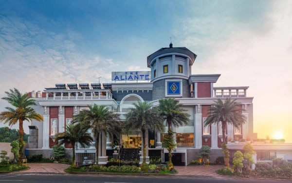 Thumbnail Berita - Menginap Mewah Harga Murah di Kota Malang, Hotel The Aliante Jawabannya
