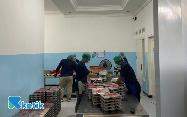 Thumbnail Berita - Kemenkes Terbitkan Edaran Percepat Sertifikasi Higiene Program MBG