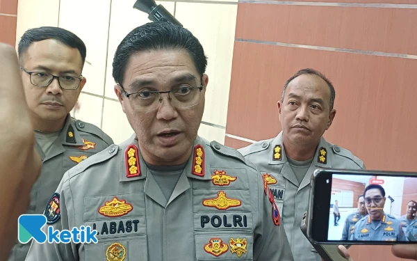 Thumbnail Berita - Polda Jatim Tangkap Aktivis Asal Yogjakarta Atas Dugaan Penghasutan Berujung Demonstrasi