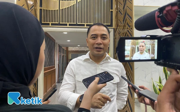 Thumbnail Berita - Pemkot Surabaya Siapkan Rp192,8 Miliar untuk Beasiswa 24 Ribu Mahasiswa