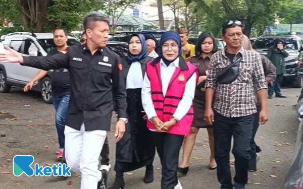 Thumbnail Berita - Sidang Perdana, Mantan Wawako Palembang Fitrianti Agustinda Didakwa Rugikan Negara Rp4 Miliar