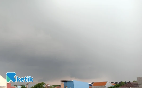 Thumbnail Berita - Cuaca Surabaya Hari Ini Diprakirakan Hujan Ringan, Begitu Juga Kota Malang