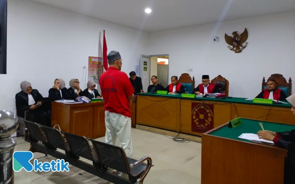 Thumbnail Berita - Edi Kurir Sabu 296 Gram di Palembang Divonis 8 Tahun Penjara