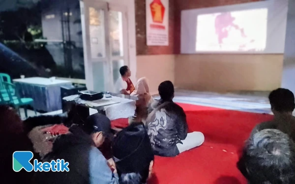 Thumbnail Berita - Nobar Film G30S, Partai Gerindra Tulungagung Terapkan Edukasi Sejarah Tumbuhkan Patriotisme