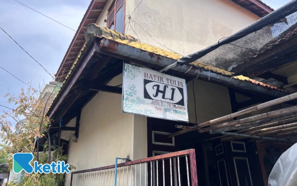 Thumbnail Batik HI, Warisan Batik Tulis Sidoarjo yang Masih Bertahan di Tengah Modernisasi