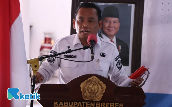 Thumbnail Berita - 162 PPPK dan 10 PNS Dilantik Pemkab Brebes, Pj Sekda Tekankan Loyalitas dan Profesionalisme ASN