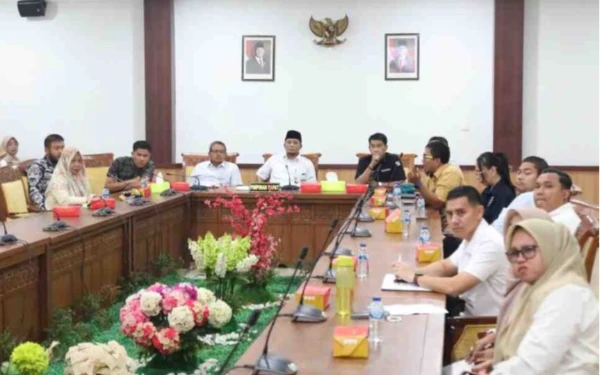 Thumbnail Berita - DPRD Batam Dorong Solusi Konkret Atasi Masalah Sampah di TPA Punggur