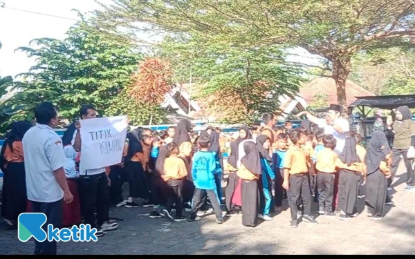 Thumbnail Berita - UPTD SDN Torjunan 3 Robatal Sampang Gelar Simulasi Tanggap Bencana