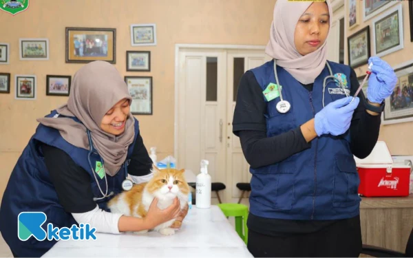 Thumbnail Berita - Peringatan World Rabies Day, 98 Hewan Peliharaan di Kota Batu Divaksin