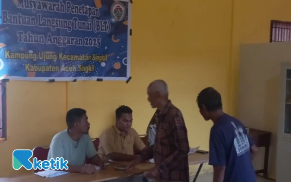 Kabar Gembira ! BLT Akhir Tahun Cair, Kesejahteraan 40 Keluarga Desa Ujung Terangkat