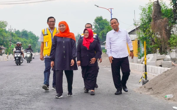 Jalan Maospati–Magetan Dilebarkan Jadi 14 Meter, Khofifah: Pengungkit Ekonomi Baru Jatim